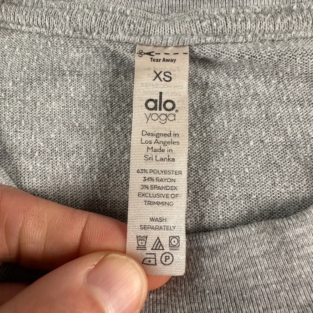 Alo Yoga Soho Top Womens‎ XS Sweatshirt Layered Hem Side Slit Gray Athleisure